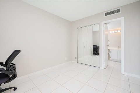 Copropriété à vendre à Aventura, Floride: 2 chambres, 105.72 m2 № 994117 - photo 23