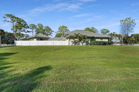 Villa ou maison à vendre à Loxahatchee Groves, Floride: 5 chambres, 335.19 m2 № 994166 - photo 11