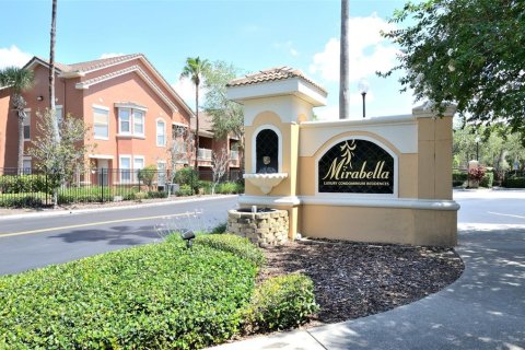Condominio en venta en Orlando, Florida, 1 dormitorio, 71.07 m2 № 999886 - foto 2