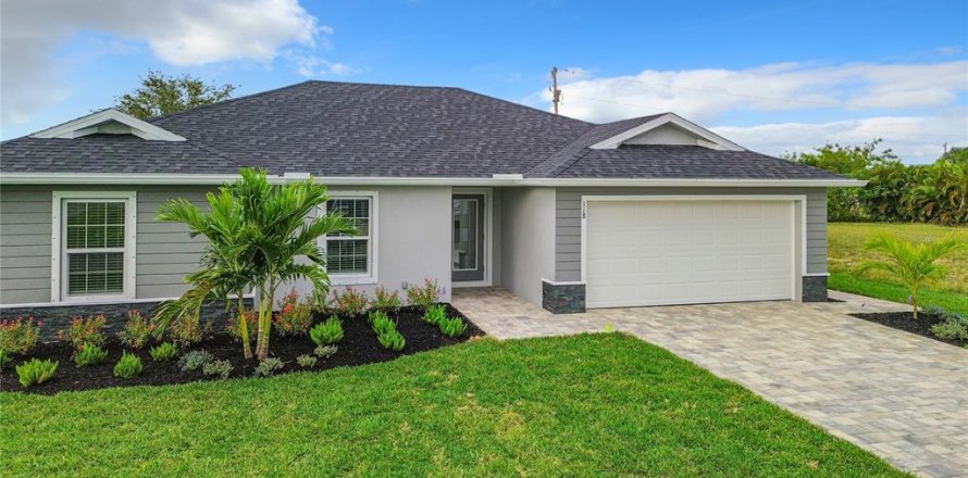House in Punta Gorda, Florida 4 bedrooms, 168.06 sq.m. № 1124960