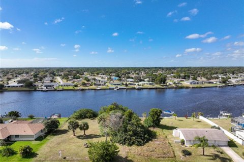 Купить земельный участок в Порт-Шарлотт, Флорида № 233711 - фото 4