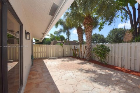 Copropriété à vendre à Delray Beach, Floride: 2 chambres, 110.37 m2 № 1239992 - photo 4