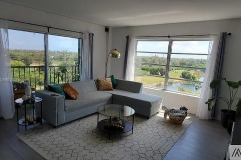 Copropriété à vendre à Lauderhill, Floride: 2 chambres, 104.05 m2 № 1271729 - photo 16