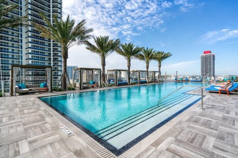 Condominio en venta en Hollywood, Florida, 1 dormitorio, 79.15 m2 № 668171 - foto 24