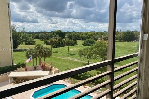 Copropriété à vendre à Lauderhill, Floride: 2 chambres, 130.71 m2 № 1374334 - photo 3