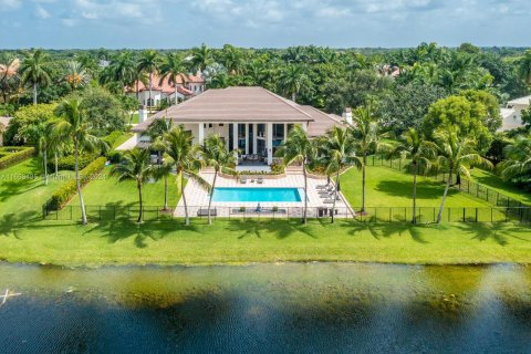 Villa ou maison à vendre à Weston, Floride: 5 chambres, 477.98 m2 № 1374335 - photo 7