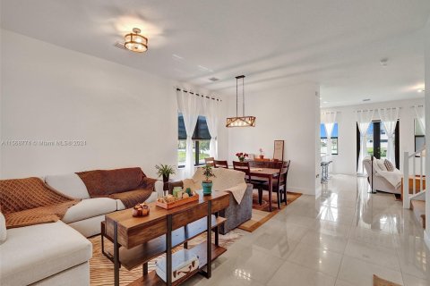 Villa ou maison à vendre à Miramar, Floride: 4 chambres, 251.21 m2 № 1118410 - photo 26
