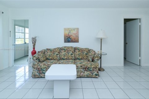 Copropriété à vendre à Lauderhill, Floride: 1 chambre, 63.17 m2 № 1118409 - photo 11