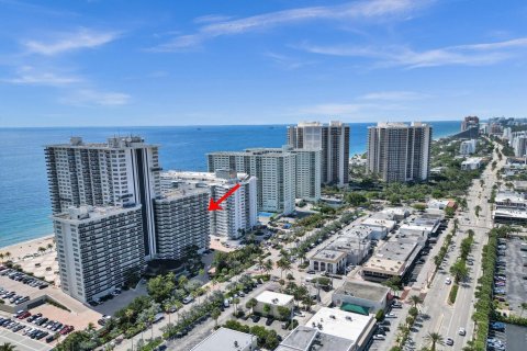 Condo in Fort Lauderdale, Florida, 2 bedrooms  № 1207903 - photo 22