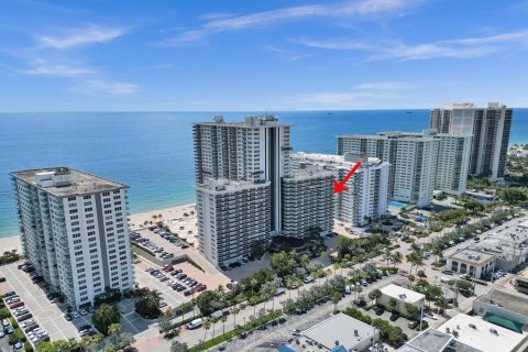 Condo in Fort Lauderdale, Florida, 2 bedrooms  № 1207903 - photo 23