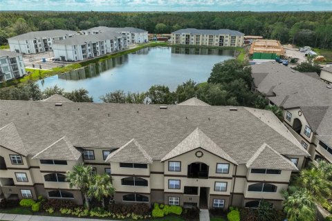 Copropriété à vendre à Tampa, Floride: 2 chambres, 117.99 m2 № 1395657 - photo 7