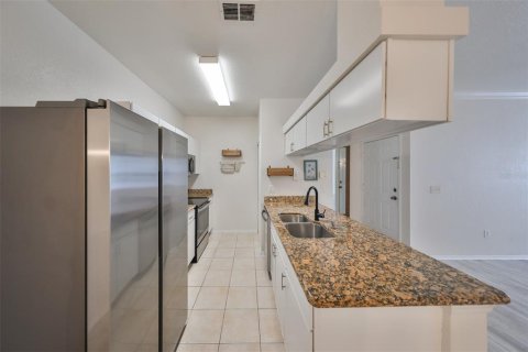 Copropriété à vendre à Tampa, Floride: 2 chambres, 117.99 m2 № 1395657 - photo 9