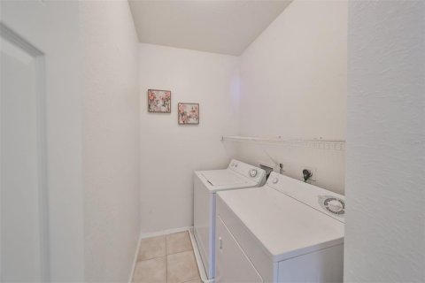 Copropriété à vendre à Tampa, Floride: 2 chambres, 117.99 m2 № 1395657 - photo 24