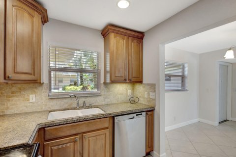 Condo in Palm Beach Gardens, Florida, 1 bedroom  № 1152083 - photo 18