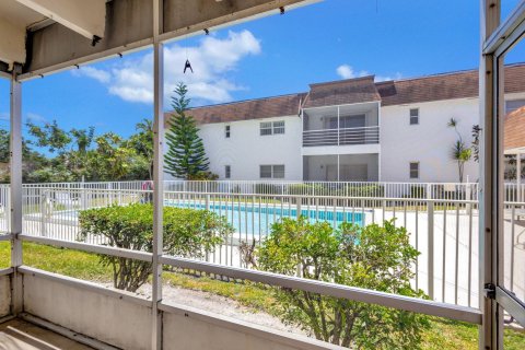 Condo in Palm Beach Gardens, Florida, 1 bedroom  № 1152083 - photo 4