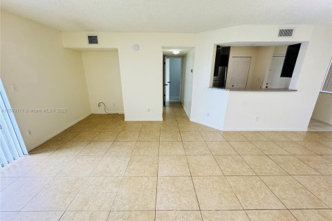 Condominio en venta en Oakland Park, Florida, 1 dormitorio, 74.51 m2 № 909540 - foto 17