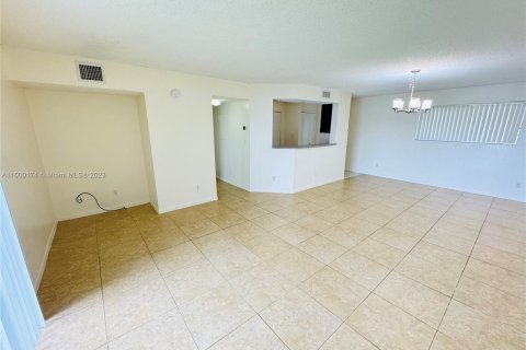 Copropriété à vendre à Oakland Park, Floride: 1 chambre, 74.51 m2 № 909540 - photo 16