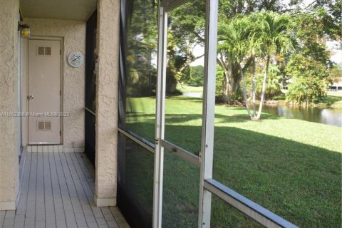 Condominio en venta en Tamarac, Florida, 2 dormitorios, 105.26 m2 № 909502 - foto 11