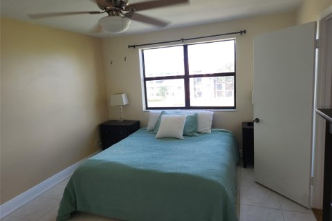 Copropriété à vendre à Sunrise, Floride: 2 chambres, 127.28 m2 № 1129260 - photo 14