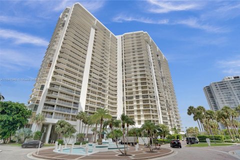 Copropriété à vendre à Aventura, Floride: 3 chambres, 193.24 m2 № 1329452 - photo 2