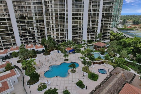 Condo in Aventura, Florida, 3 bedrooms  № 1329452 - photo 1