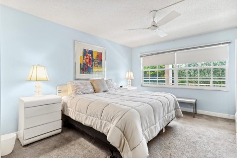 Condo in Pompano Beach, Florida, 2 bedrooms  № 945764 - photo 7