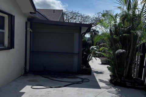 Villa ou maison à vendre à Lake Worth, Floride: 3 chambres, 148.83 m2 № 1081684 - photo 2