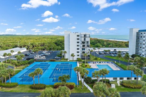 Condo in Hutchinson Island South, Florida, 2 bedrooms  № 1081686 - photo 3