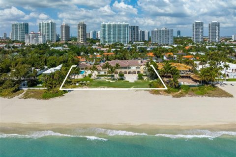 Villa ou maison à vendre à Golden Beach, Floride: 9 chambres, 2403.1 m2 № 1151243 - photo 6