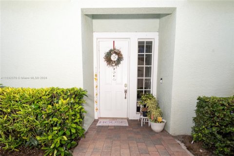 House in Stuart, Florida 3 bedrooms, 143.91 sq.m. № 1293075 - photo 4