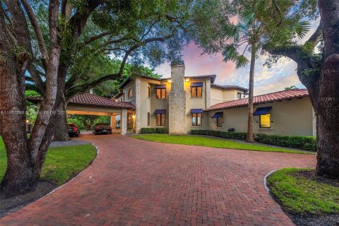 Casa en venta en Coral Gables, Florida, 5 dormitorios, 609.62 m2 № 780341 - foto 3
