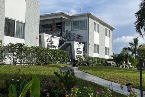 Condominio en venta en Lake Worth, Florida, 1 dormitorio, 45.34 m2 № 959865 - foto 2