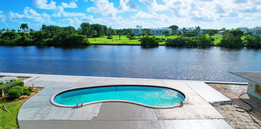 Condo in Boynton Beach, Florida, 1 bedroom  № 1207699