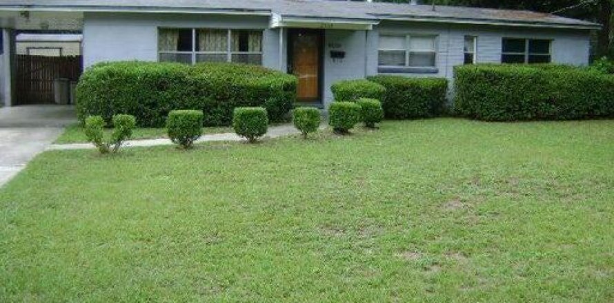 House in Jacksonville, Florida 3 bedrooms, 98.1 sq.m. № 841082