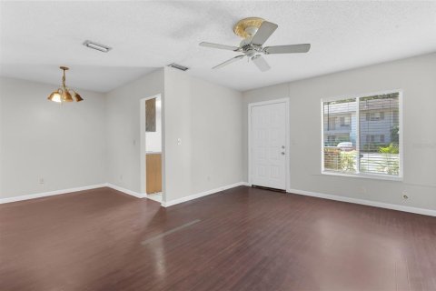 Condominio en venta en Winter Haven, Florida, 1 dormitorio, 73.58 m2 № 1414698 - foto 4