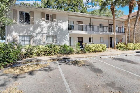 Condominio en venta en Winter Haven, Florida, 1 dormitorio, 73.58 m2 № 1414698 - foto 1