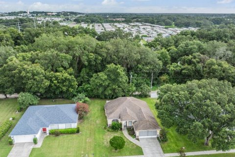 Villa ou maison à vendre à Zephyrhills, Floride: 3 chambres, 137.31 m2 № 1307110 - photo 6