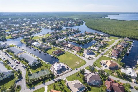 Terreno en venta en Punta Gorda, Florida № 222168 - foto 8