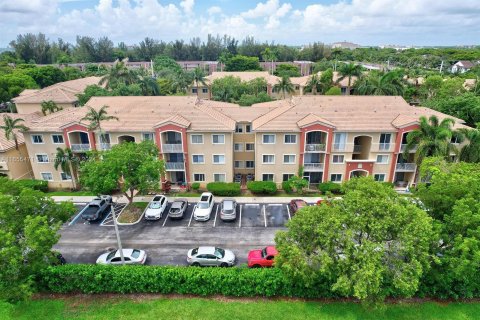 Copropriété à vendre à Davie, Floride: 3 chambres, 115.85 m2 № 1353940 - photo 2