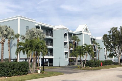 Condo in Punta Gorda, Florida, 3 bedrooms  № 1338709 - photo 1