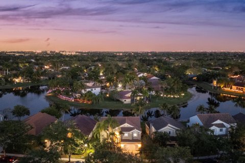 Villa ou maison à vendre à Weston, Floride: 4 chambres, 262.91 m2 № 1142406 - photo 9