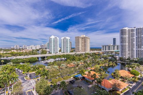 Condo in Aventura, Florida, 2 bedrooms  № 1324573 - photo 8