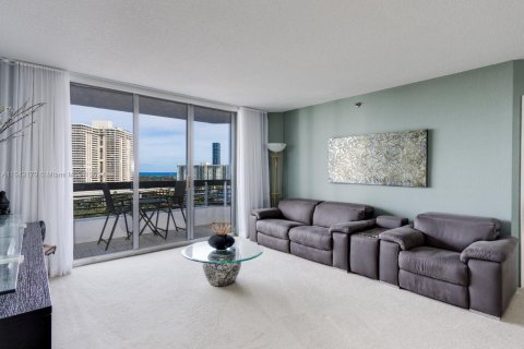 Condominio en venta en Aventura, Florida, 2 dormitorios, 106.84 m2 № 1324573 - foto 5