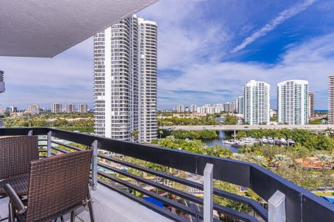 Condominio en venta en Aventura, Florida, 2 dormitorios, 106.84 m2 № 1324573 - foto 7