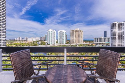 Condo in Aventura, Florida, 2 bedrooms  № 1324573 - photo 6