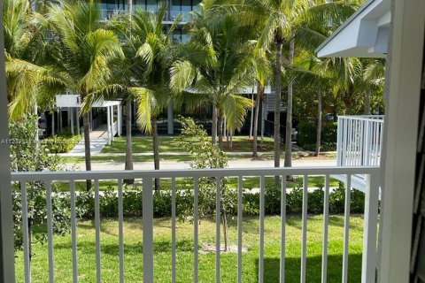 Apartment in Key Biscayne, Florida 1 bedroom, 49.24 sq.m. № 22762 - photo 1
