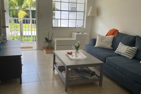 Apartment in Key Biscayne, Florida 1 bedroom, 49.24 sq.m. № 22762 - photo 6