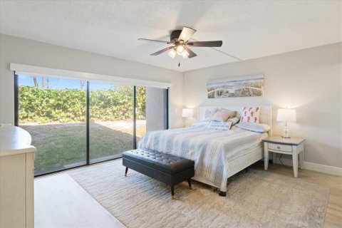 Condo in Jensen Beach, Florida, 2 bedrooms  № 487057 - photo 2