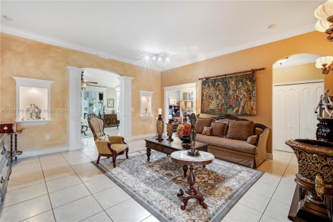 House in Miami, Florida 4 bedrooms, 185.53 sq.m. № 969762 - photo 5