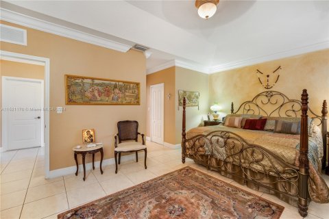 House in Miami, Florida 4 bedrooms, 185.53 sq.m. № 969762 - photo 21